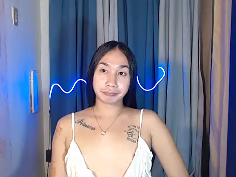 in yourdreamstarxx online show from 11/14/25, 03:48