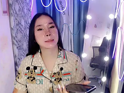 in yourdreamstarxx online show from 12/21/25, 09:15