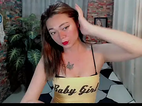 cutemac69 online show from 11/12/25, 10:35