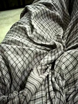 spicey sunny online show from 09/27/25, 07:58