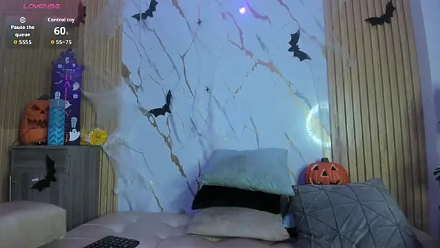 Eva Johnss online show from 10/29/25, 12:37