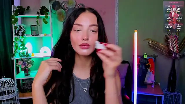 miki-niki online show from 10/08/25, 08:38