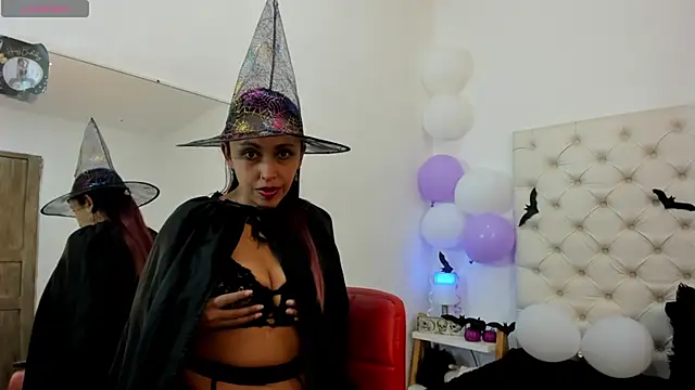 valeriasweet  online show from 10/12/25, 01:56