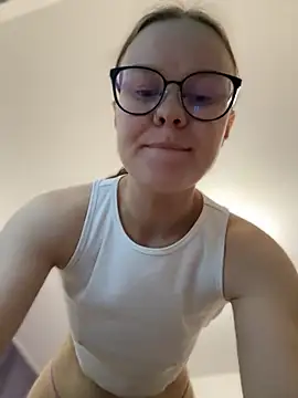  CherryBloom  online show from 10/25/25, 03:56