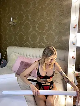 RosieBlossom online show from 11/15/25, 05:28