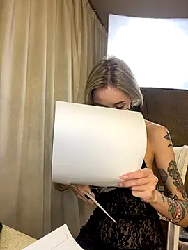 RosieBlossom online show from 11/13/25, 05:06