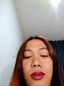 Snapshot of bigfattycocksonya27 chatting on 06/19/26, 01:28 bigfattycocksonya27 online show from 06/19/26, 01:28
