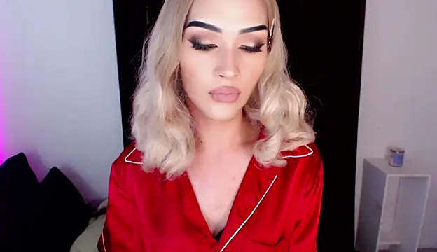 Alicegreenexx online show from 06/17/26, 10:30