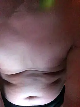 ducpham6565 online show from 10/11/25, 05:36