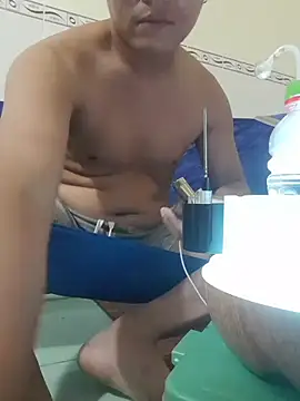 ducpham6565 online show from 11/03/25, 07:35