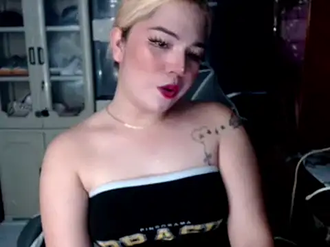 blonditax1111 online show from 09/23/25, 07:48