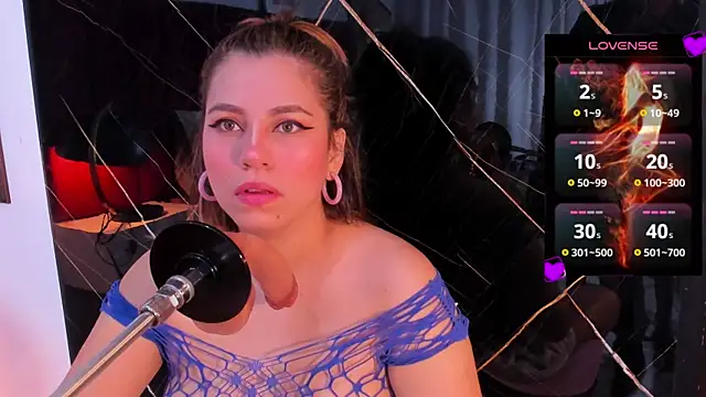 Snapshot of abby_blond_ chatting on 11/28/25, 12:05 abby blond online show from 11/28/25, 12:05