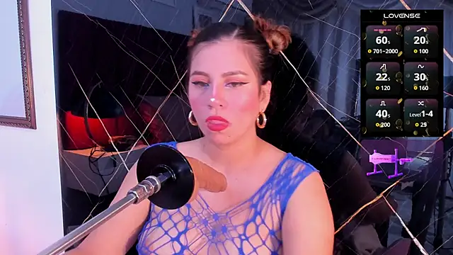 Snapshot of abby_blond_ chatting on 10/30/25, 12:14 abby blond online show from 10/30/25, 12:14