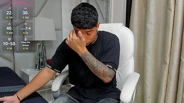 Snapshot of jaze_bradley chatting on 11/04/25, 11:36 jaze bradley online show from 11/04/25, 11:36