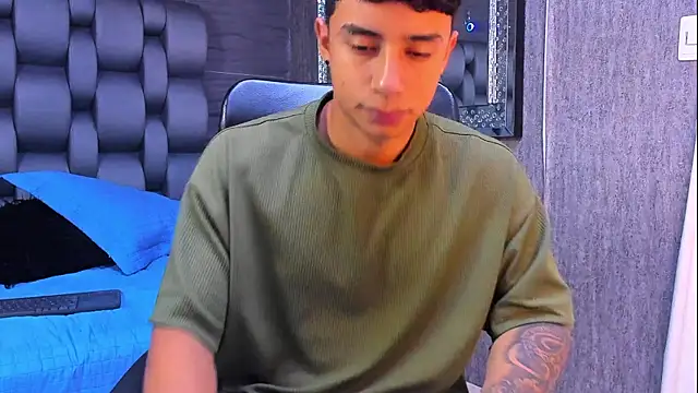 Snapshot of jaze_bradley chatting on 11/05/25, 11:35 jaze bradley online show from 11/05/25, 11:35