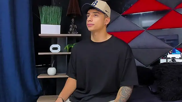 Snapshot of jaze_bradley chatting on 12/03/25, 11:31 jaze bradley online show from 12/03/25, 11:31