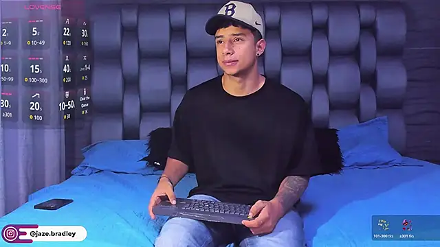 Snapshot of jaze_bradley chatting on 11/06/25, 11:36 jaze bradley online show from 11/06/25, 11:36