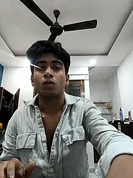 Snapshot of clasperhancock chatting on 10/29/25, 10:47 clasperhancock online show from 10/29/25, 10:47