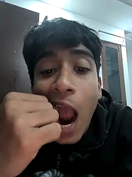 Snapshot of clasperhancock chatting on 10/28/25, 06:18 clasperhancock online show from 10/28/25, 06:18