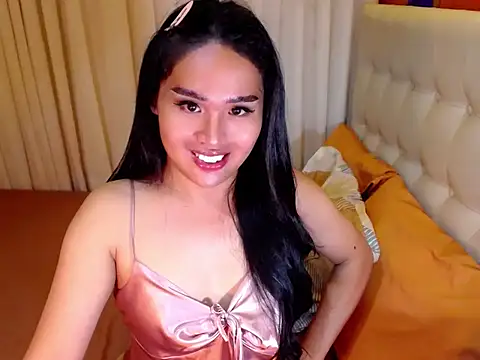 urmidnightcravingsxx online show from 02/15/26, 05:34