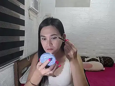 Angel22389 online show from 11/13/25, 10:19