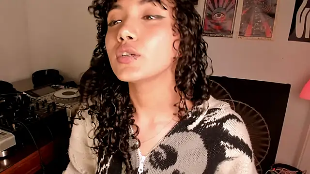 Nati     online show from 02/12/26, 04:56