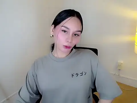holly tabby online show from 01/06/26, 09:19