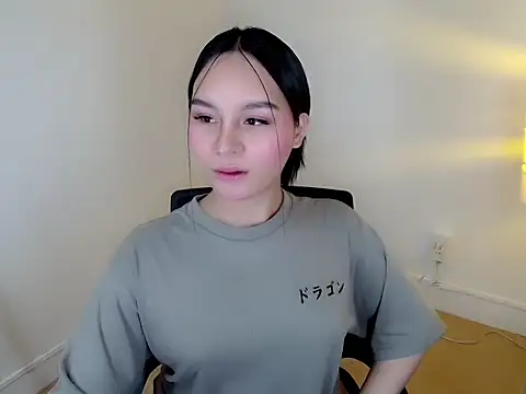 holly tabby online show from 01/11/26, 08:49