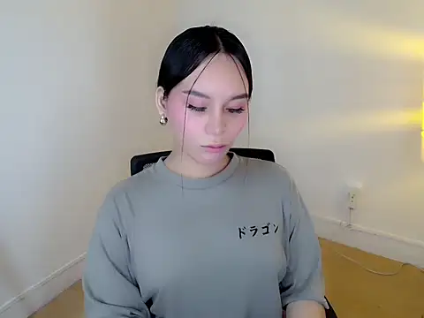 holly tabby online show from 01/13/26, 10:03