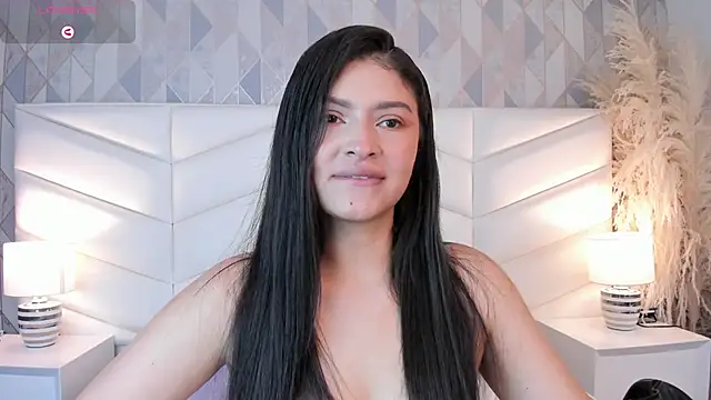 Snapshot of victoria___jonnes chatting on 10/01/25, 12:53 victoria jonnes online show from 10/01/25, 12:53