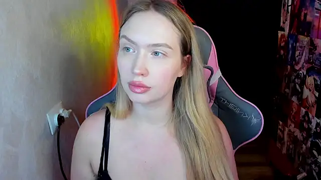 Snapshot of NicoleRiccii chatting on 12/22/25, 07:14 NicoleRiccii online show from 12/22/25, 07:14