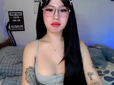 sweetshy69 online show from 10/12/25, 05:31