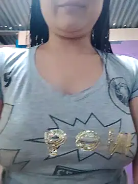 Snapshot of lunna_07 chatting on 10/08/25, 06:30 lunna 07 online show from 10/08/25, 06:30