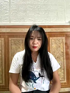 Snapshot of binejr chatting on 10/13/25, 08:38 binejr online show from 10/13/25, 08:38