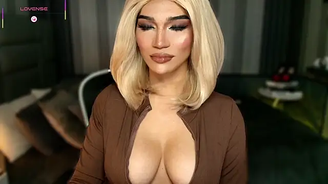 Huntress xxx online show from 12/01/25, 12:22