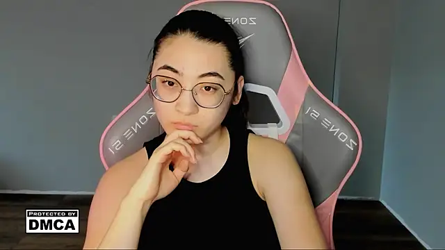 MeilideQian1 online show from 02/03/26, 12:43