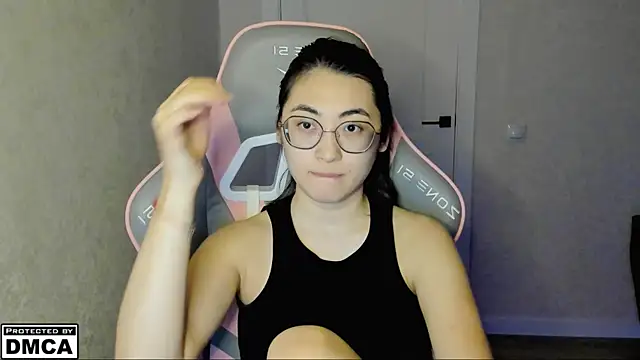 MeilideQian1 online show from 11/04/25, 03:05