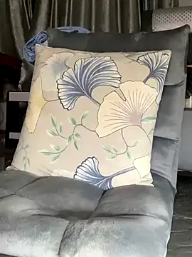 meiiijr55 online show from 11/13/25, 05:28