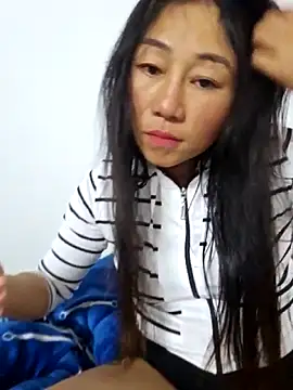 babychill09 online show from 10/26/25, 01:00