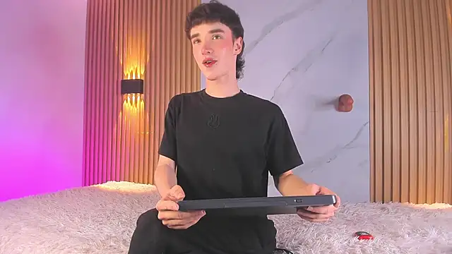 austin rouse online show from 10/21/25, 07:35