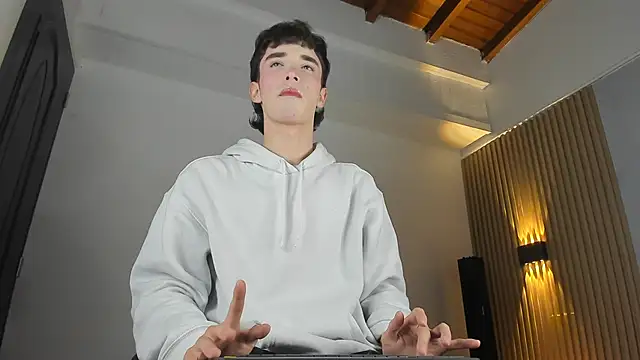 austin rouse online show from 12/04/25, 08:19