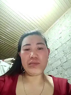 Snapshot of jienrrr chatting on 10/18/25, 12:51 jienrrr online show from 10/18/25, 12:51