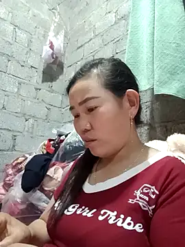 Snapshot of jienrrr chatting on 10/10/25, 01:12 jienrrr online show from 10/10/25, 01:12