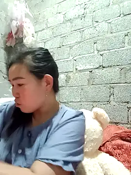 Snapshot of jienrrr chatting on 10/24/25, 01:26 jienrrr online show from 10/24/25, 01:26