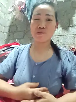 Snapshot of jienrrr chatting on 10/21/25, 12:54 jienrrr online show from 10/21/25, 12:54