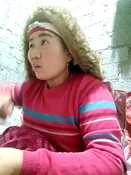 Snapshot of jienrrr chatting on 11/21/25, 12:20 jienrrr online show from 11/21/25, 12:20