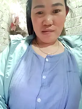 Snapshot of jienrrr chatting on 10/24/25, 01:32 jienrrr online show from 10/24/25, 01:32