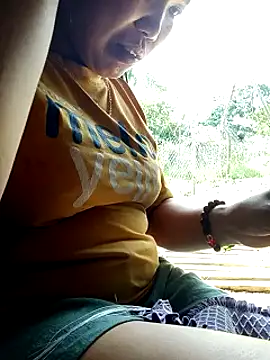 Snapshot of jienrrr chatting on 10/05/25, 02:13 jienrrr online show from 10/05/25, 02:13