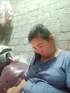 Snapshot of jienrrr chatting on 10/21/25, 12:59 jienrrr online show from 10/21/25, 12:59