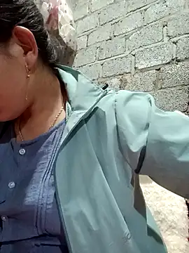 Snapshot of jienrrr chatting on 10/26/25, 01:55 jienrrr online show from 10/26/25, 01:55